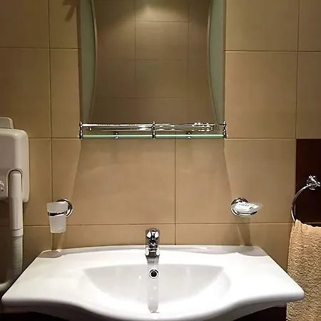 فندق Gm Royal Plaza 3*